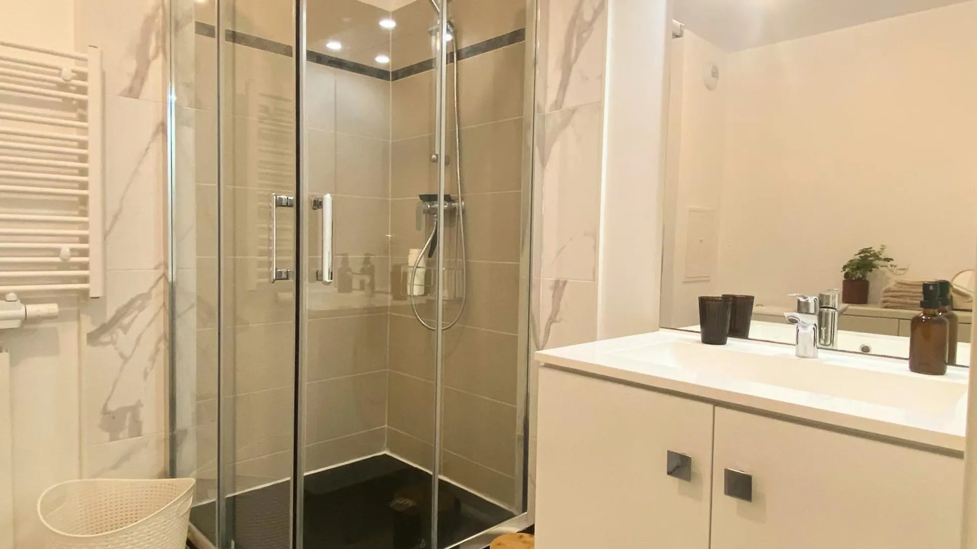 Le Refuge Urbain Apartment Villejuif 0*,  France